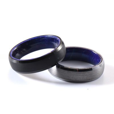 Gender Unisex Stylish Jewelry Gift Classic 6mm Beveled Tungsten Ring Black or Silver Plated with Blue Purple Wood Inside
