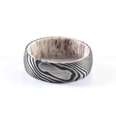 Channel Setting Inlay Technology 8mm Dome Damascus Steel Ring With Natural Deer Antler Sleeve For Men's Wedding Engagement